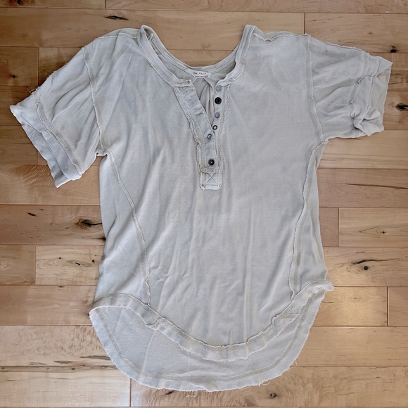 3/$60 Free People Tee - Picture 1 of 6